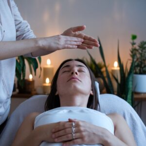  benefits of Reiki-best-vastu-consultant-in-mumbai